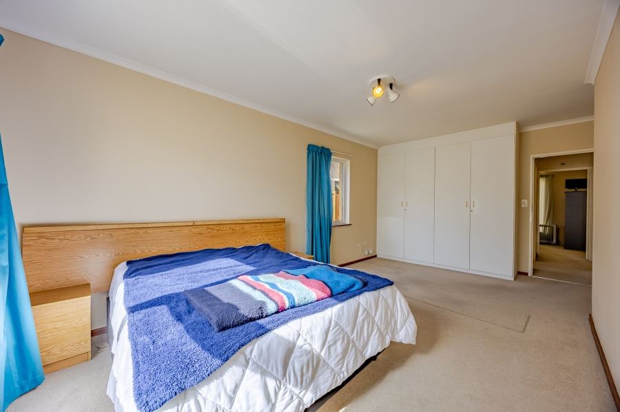 2 Bedroom Property for Sale in Lakeside Western Cape